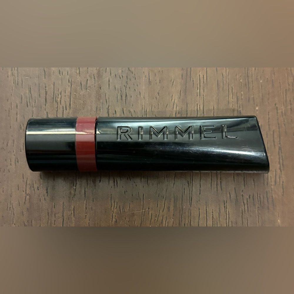 RIMMEL The Only One Lipstick No.820 Oh So Wicked New 0.11 oz Blackened Cherry